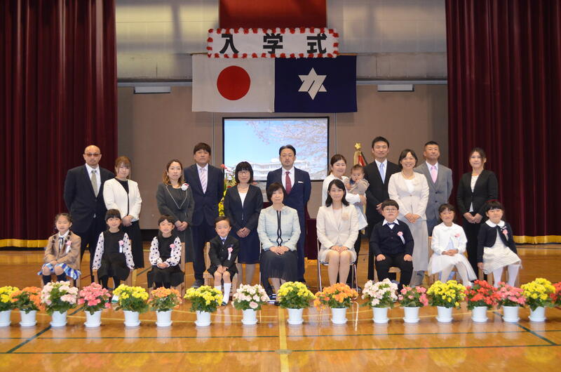 ４／１２（月）入学式が行われました。