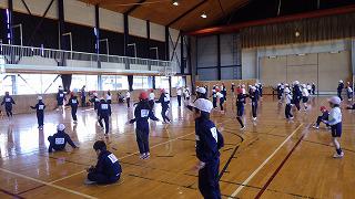 みんなで練習中