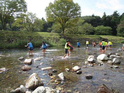 川遊び