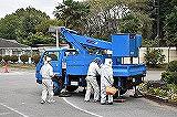 高所作業車も動員