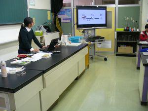 理科室で説明
