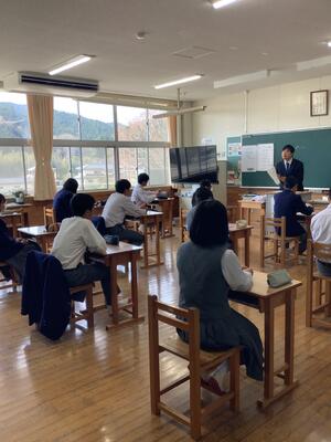 ３年生、朝の会より